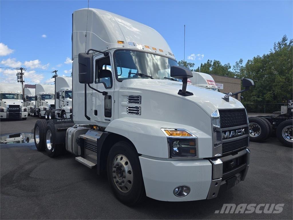 Mack AN64T Cabezas tractoras