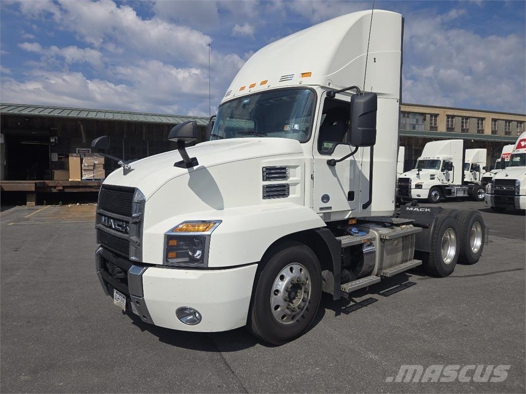 Mack AN64T Cabezas tractoras