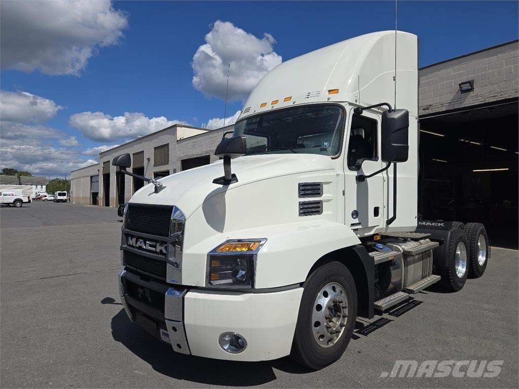 Mack AN64T Cabezas tractoras