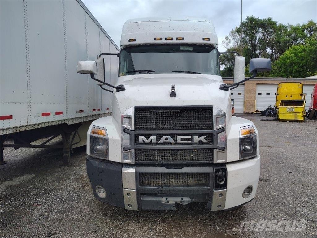 Mack Anthem 64T Cabezas tractoras