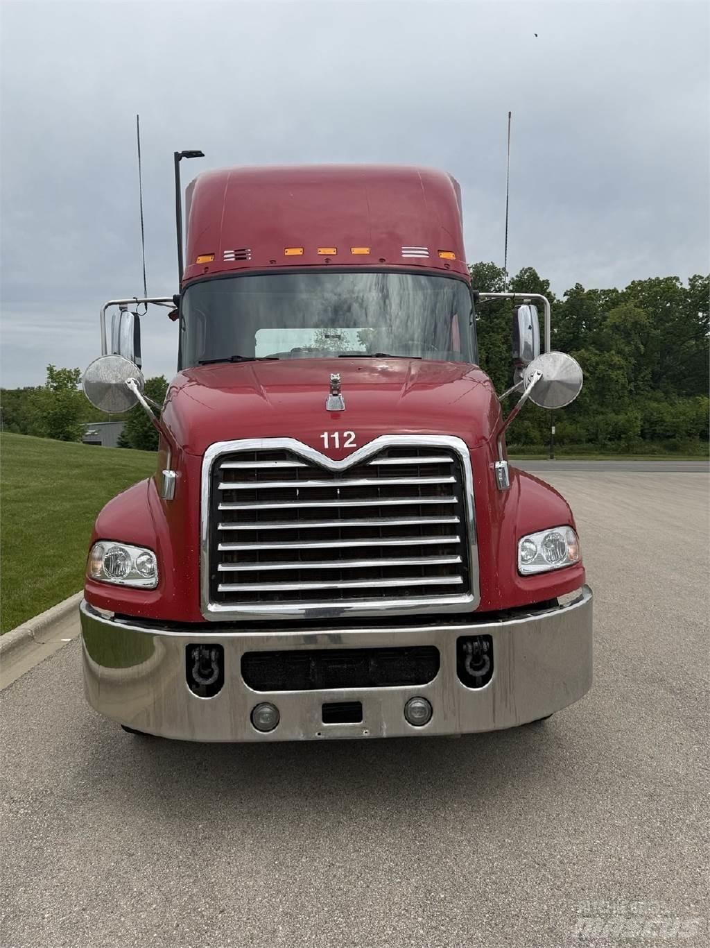 Mack CXU613 Cabezas tractoras