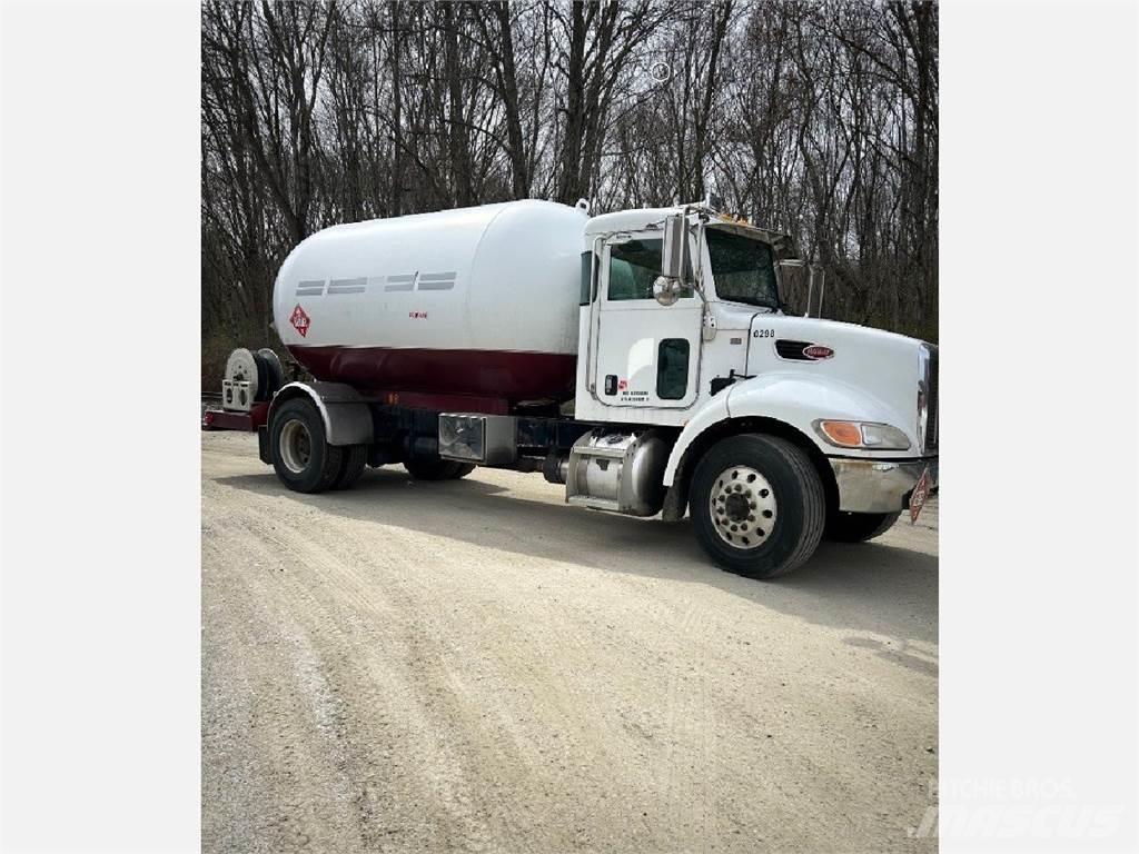 Peterbilt 335 Otros camiones