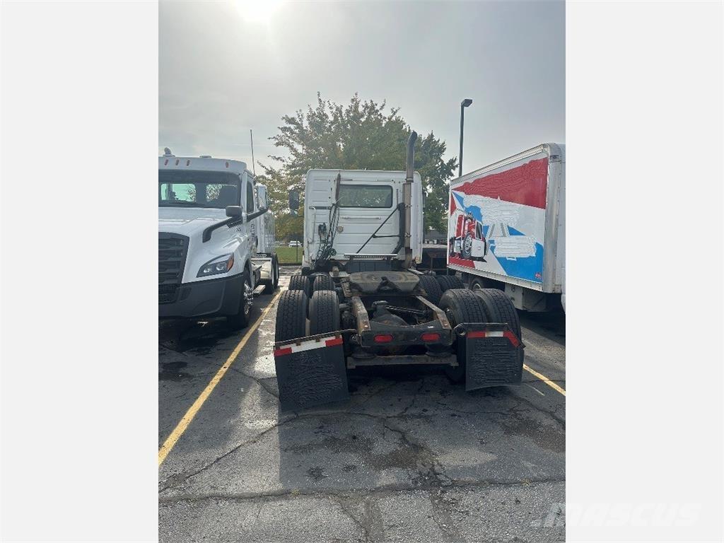 Volvo VNL Cabezas tractoras