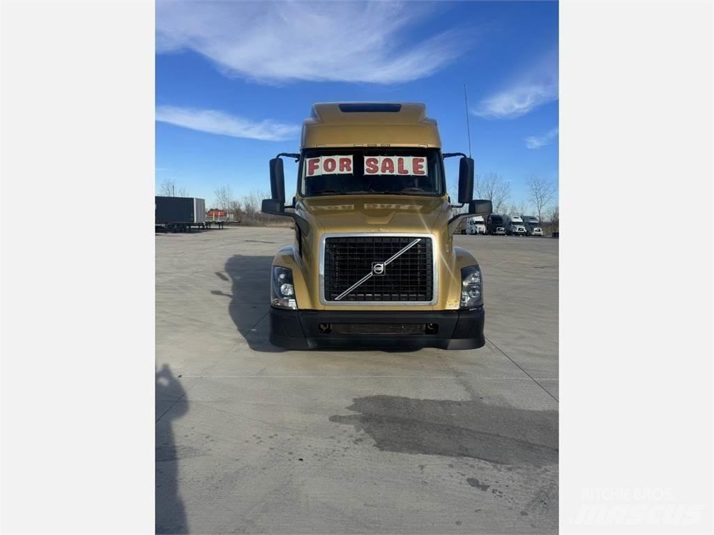 Volvo VNL 780 Cabezas tractoras