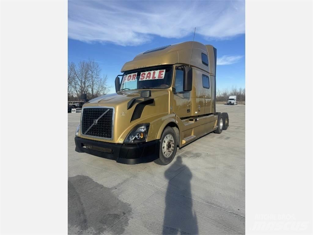 Volvo VNL 780 Cabezas tractoras