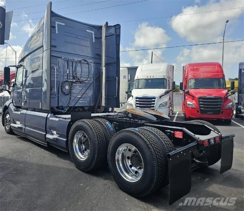 Volvo VNL64T760 Cabezas tractoras