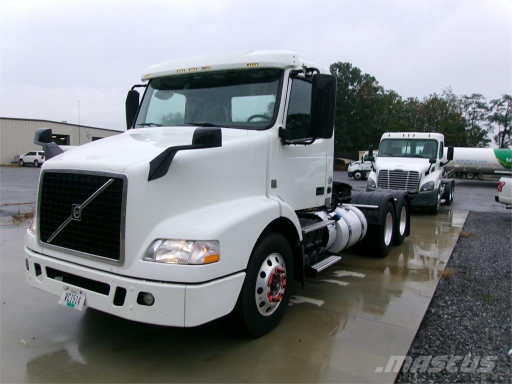 Volvo VNM64T200 Cabezas tractoras