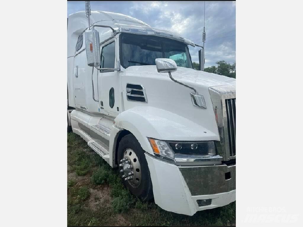Western Star 5700XE Cabezas tractoras