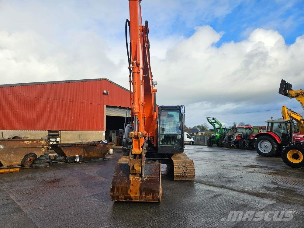 Hitachi ZX135 Excavadoras de cadenas