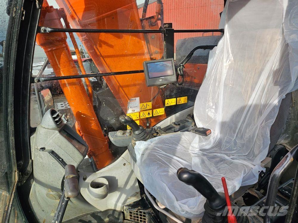 Hitachi ZX135 Excavadoras de cadenas