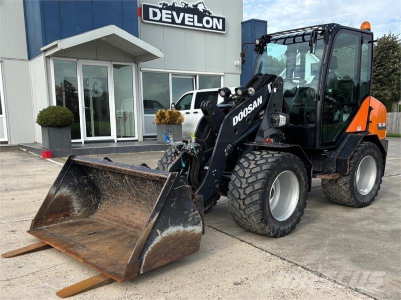 Develon DL60-7 Cargadoras sobre ruedas
