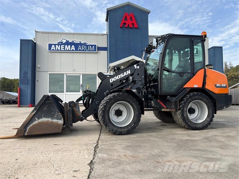 Develon DL60-7 Cargadoras sobre ruedas