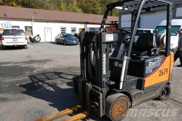 Doosan GC25E-5 Otras carretillas elevadoras