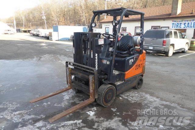 Doosan GC25P-5 Otras carretillas elevadoras