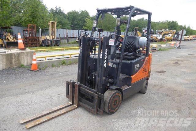 Doosan GC25P-5 Otras carretillas elevadoras