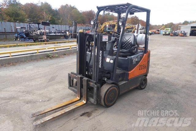 Doosan GC25P-5 Otras carretillas elevadoras