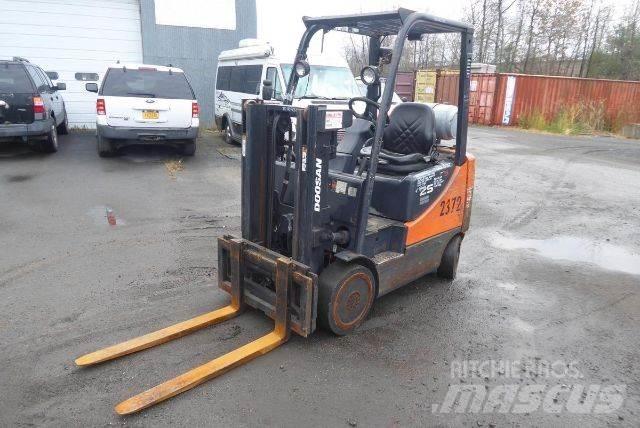 Doosan GC25P-5 Otras carretillas elevadoras