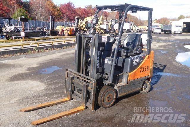 Doosan GC25P-5 Otras carretillas elevadoras