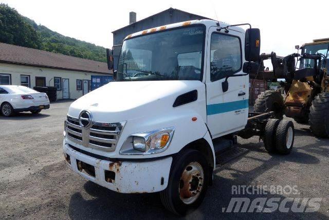 Hino NB165 Camiones chasis