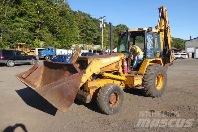 John Deere 710B Retrocargadoras
