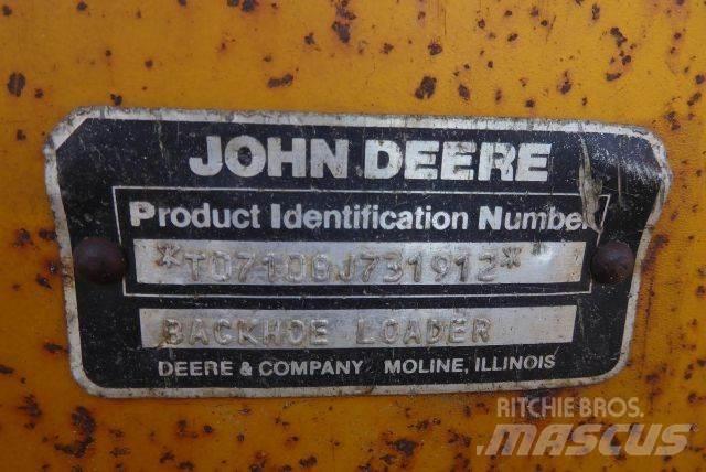 John Deere 710B Retrocargadoras