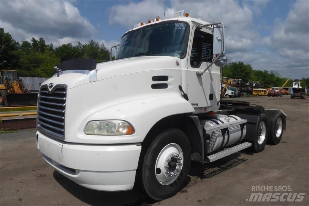 Mack CX613 Camiones chasis