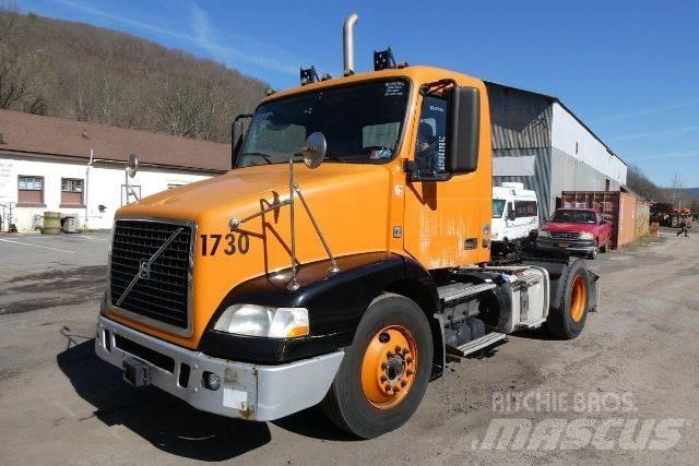 Volvo VNM42T Camiones chasis