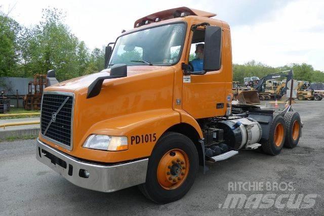 Volvo VNM64T Camiones chasis