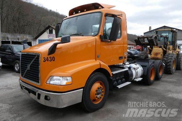 Volvo VNM64T Camiones chasis