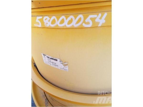 Volvo A25F Neumáticos, ruedas y llantas