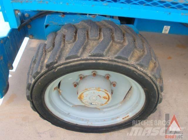 Genie GS-5390RT Plataforma de trabajo articulada