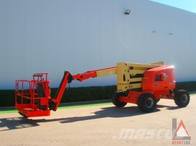 JLG 520AJ Plataforma de trabajo articulada
