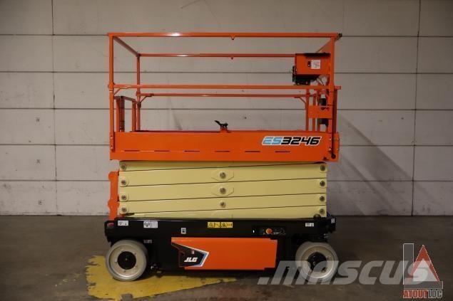JLG ES3246 Plataforma de trabajo articulada