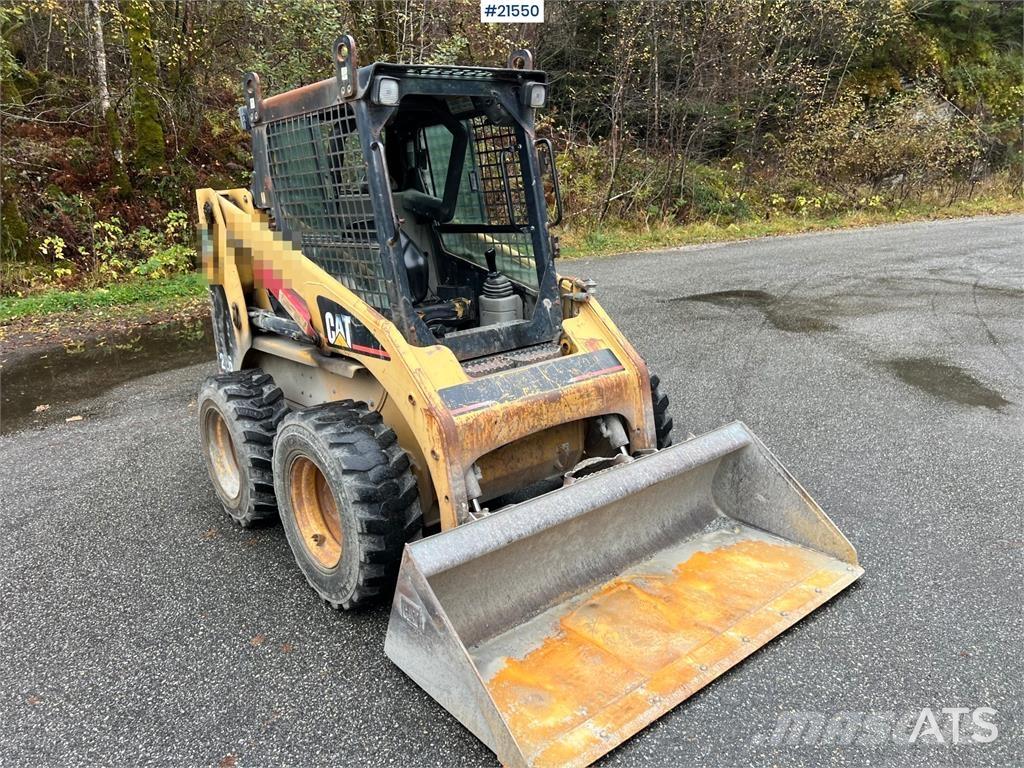 CAT 226 Minicargadoras