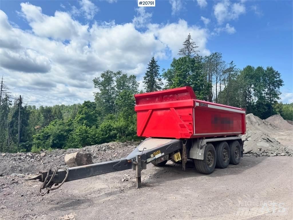 Istrail Trailer. Bañera