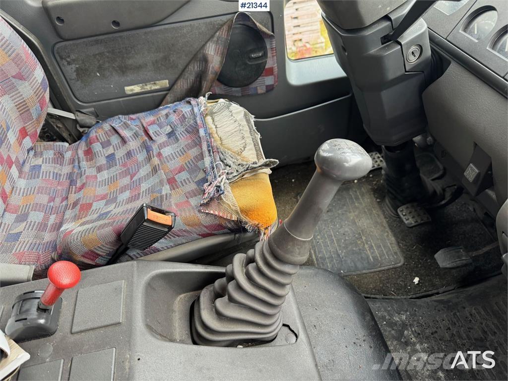 Iveco Eurocargo Camión con caja abierta