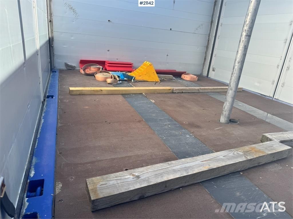 Konar Trailer Plataforma plana/laterales abatibles