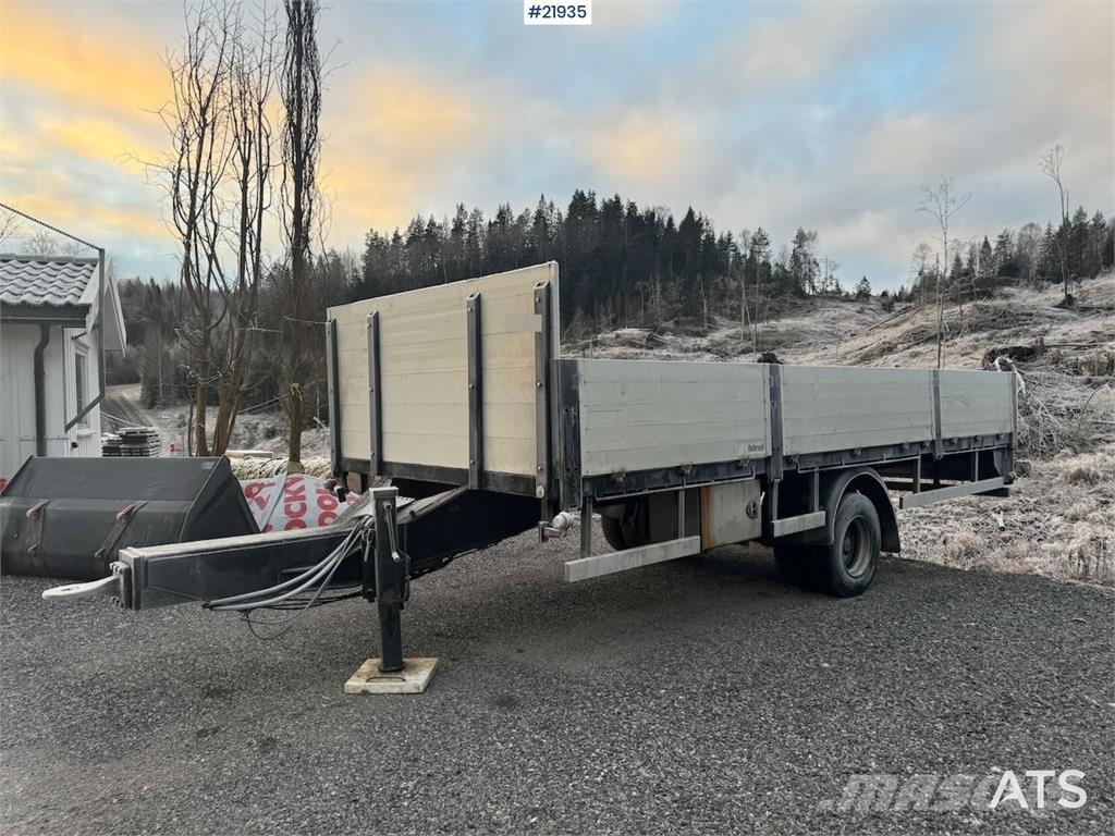 Maur 1-Axle Trailer Plataforma plana/laterales abatibles