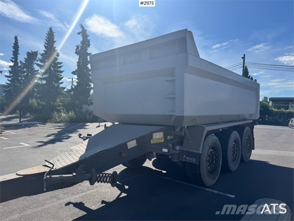 Maur Trailer. Bañera