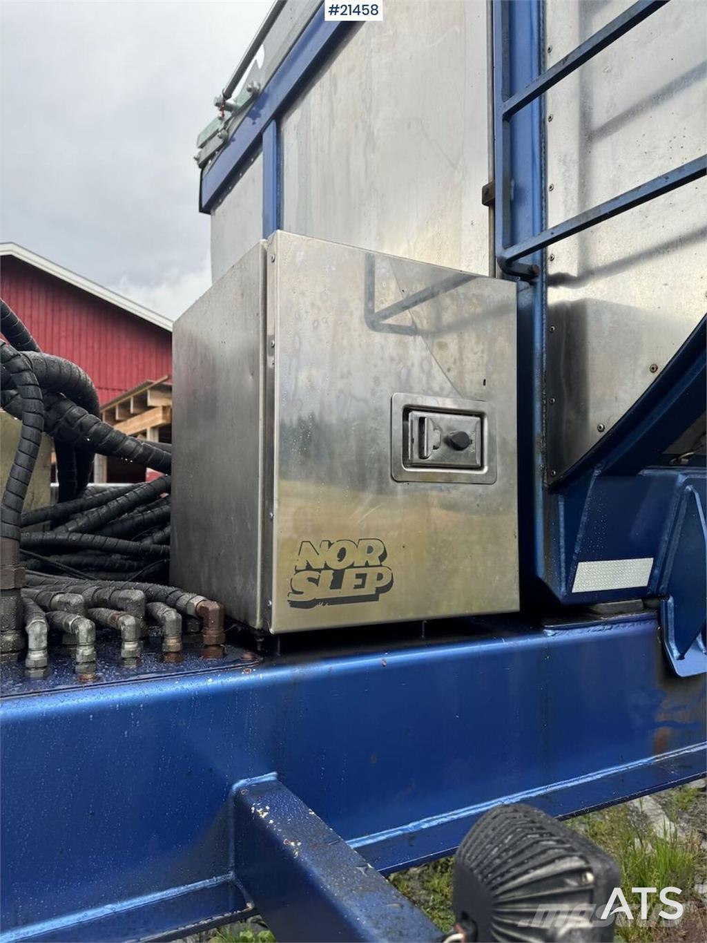  Nor-Slep Asfaltsemi Otros remolques