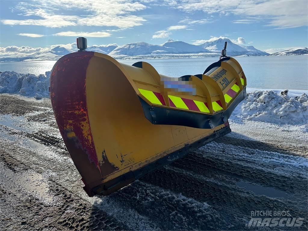  Saltvikplogen F-280 Construcción - Otros
