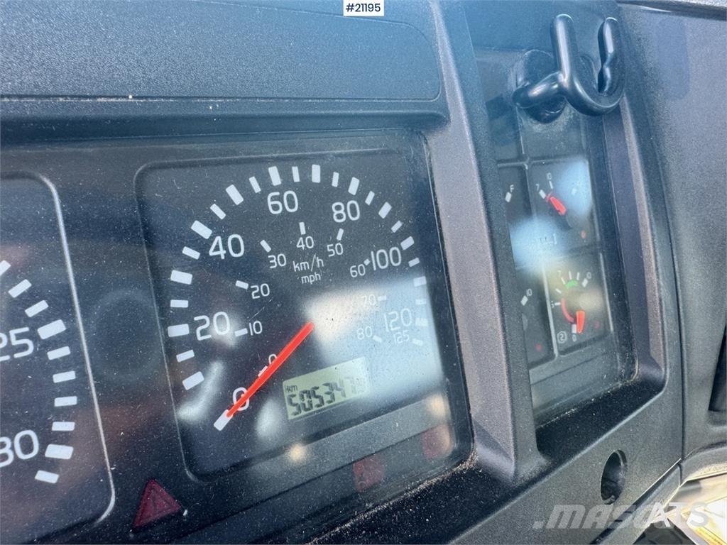 Volvo FL250 Truck. Camiones plataforma