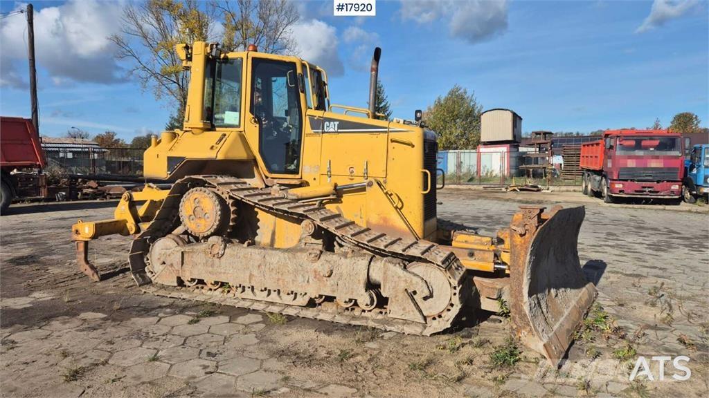 CAT D6D XL Buldozer sobre oruga