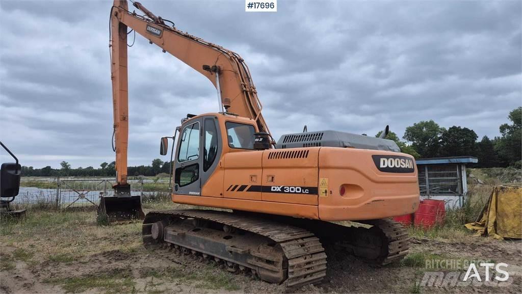 Doosan DX 300 LC Excavadoras de cadenas