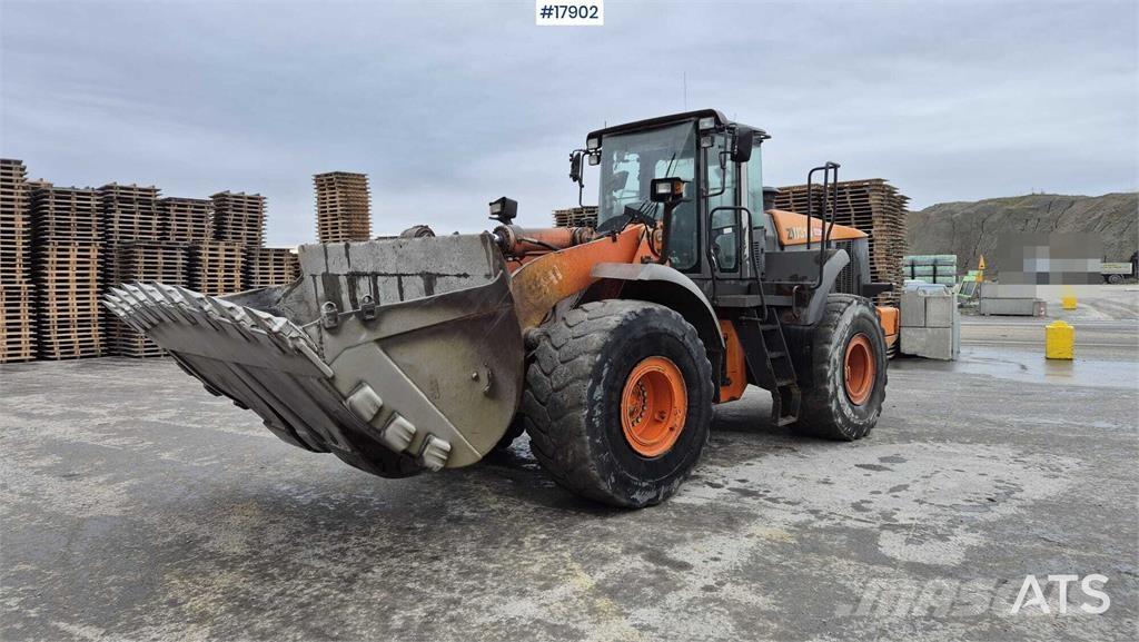 Hitachi ZW 310 Cargadoras sobre ruedas