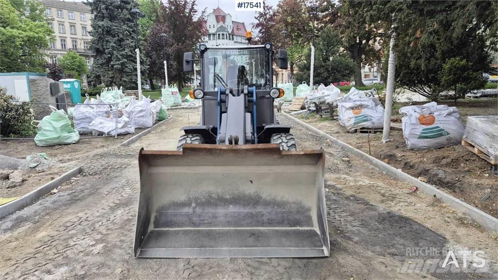 Hitachi ZW 75 Cargadoras sobre ruedas