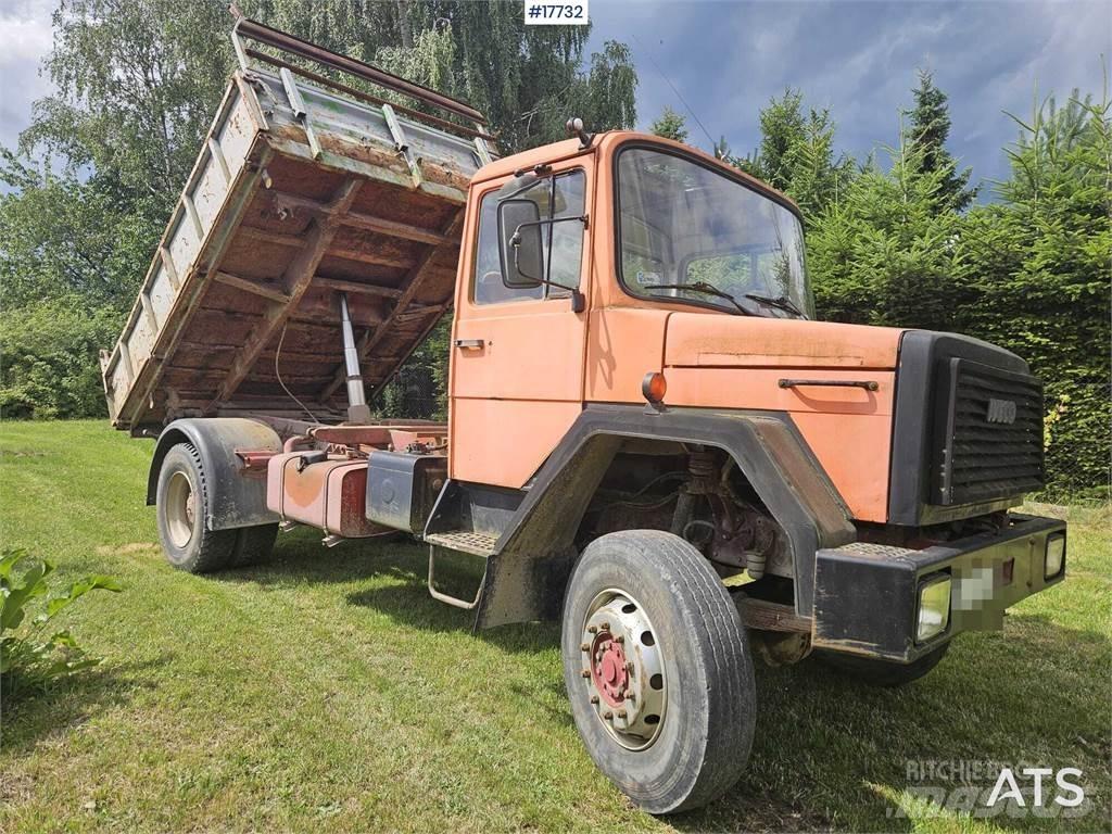 Iveco  Camiones bañeras basculantes o volquetes
