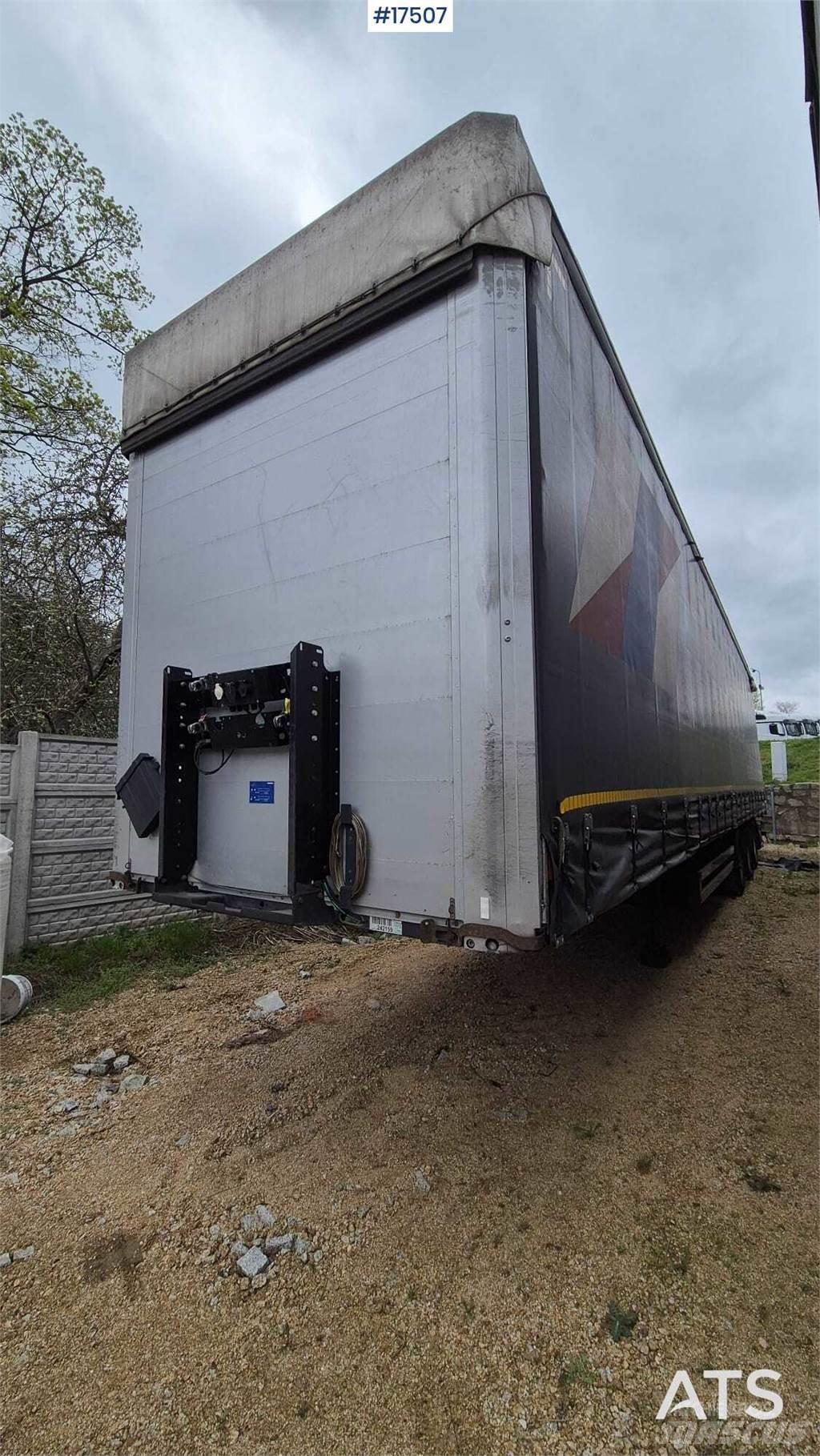 Kögel S-24 Semirremolques con caja de lona