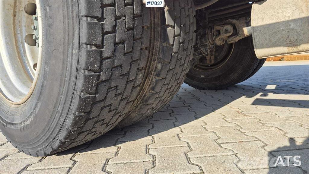 MAN 18.225 LC Camiones bañeras basculantes o volquetes