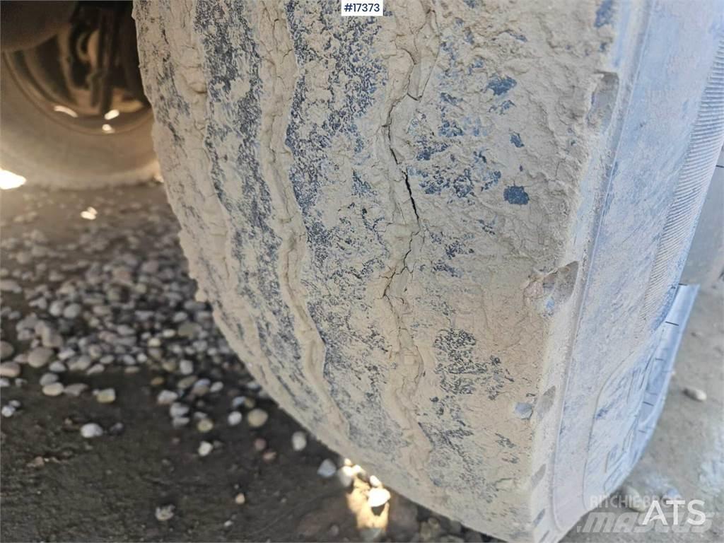 MAN 35.404 Camiones bañeras basculantes o volquetes